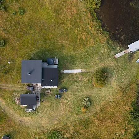 Villa Hilla - In The Wilderness